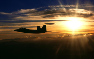 Illustration for article titled F-22 Raptors Will Be Deploying To Europe To Send A Strong Message To Russia